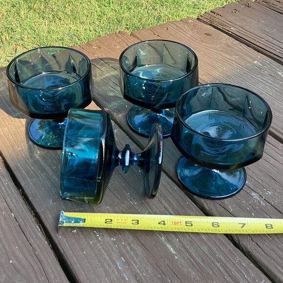 Indiana Glass Colony‎ Nouveau Riviera Blue Footed Coupes Set of 4, 1970s - Picture 5 of 5